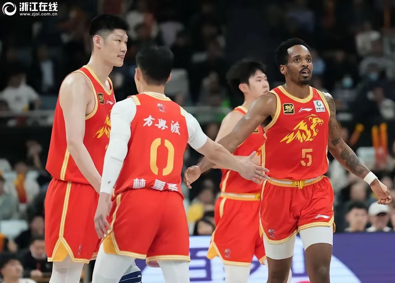 包含赛前武汉三镇备战CBA季后赛;止住颓势细节曝光;更衣室稳定;医务组通报恢复的词条 包含赛前武汉三镇备战CBA季后赛;止住颓势细节曝光;更衣室稳定;医务组通报恢复的词条