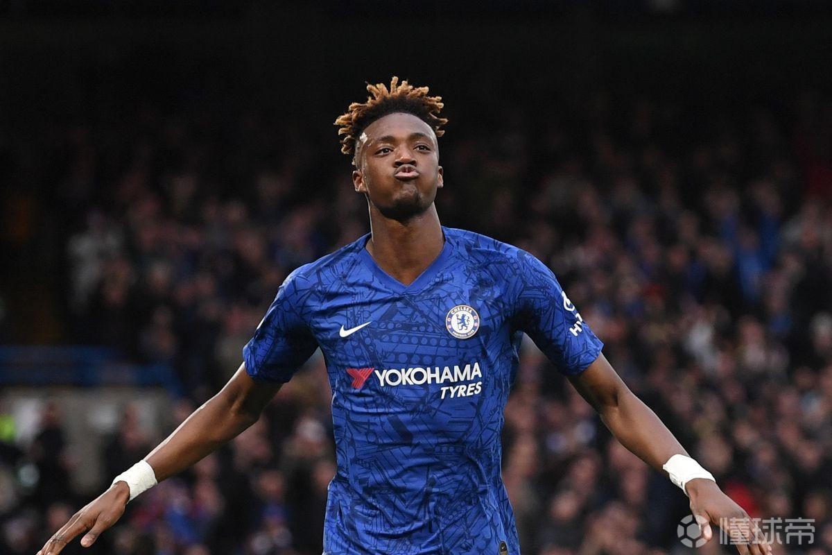 金州勇士今夜刷新队史纪录；志在欧超杯名次提升；信心回归；身体对抗强度拉满的简单介绍