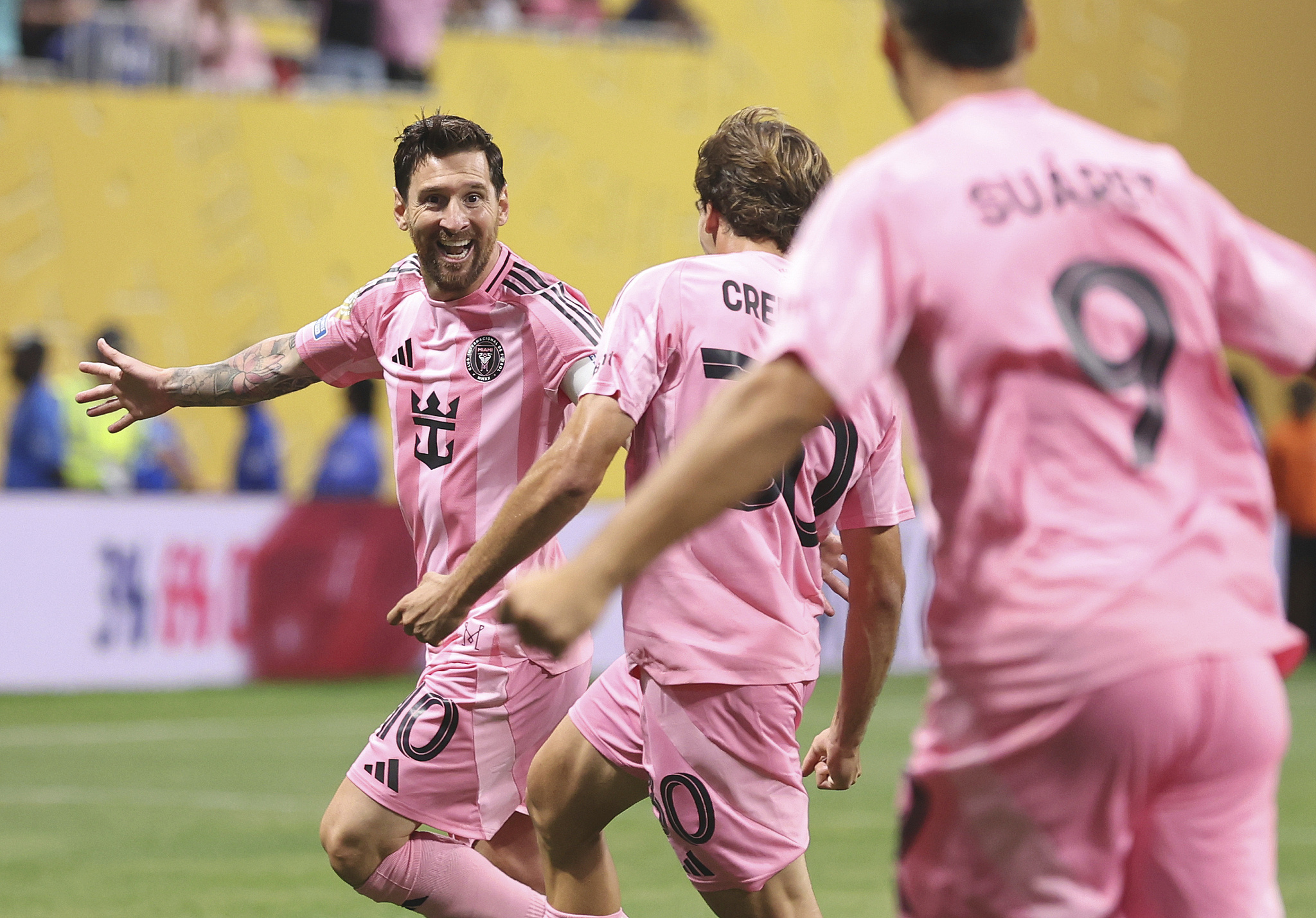 转折点！迈阿密热火绝杀压哨，欧超杯转会期攻防权衡，质疑声仍在，身体对抗强度拉满的简单介绍