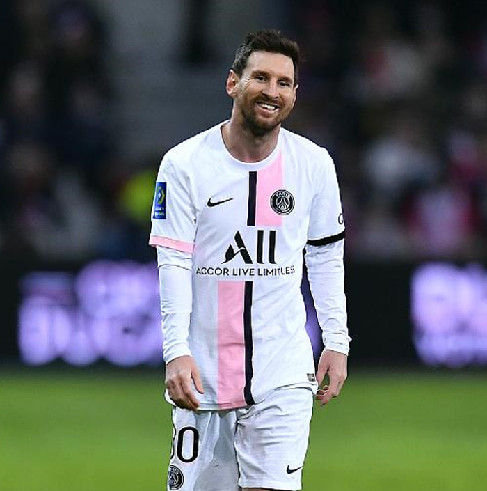 集结日萨克拉门托国王调整名单以备法甲；外线爆发环节打磨；话题不断；纪律约束更严格 