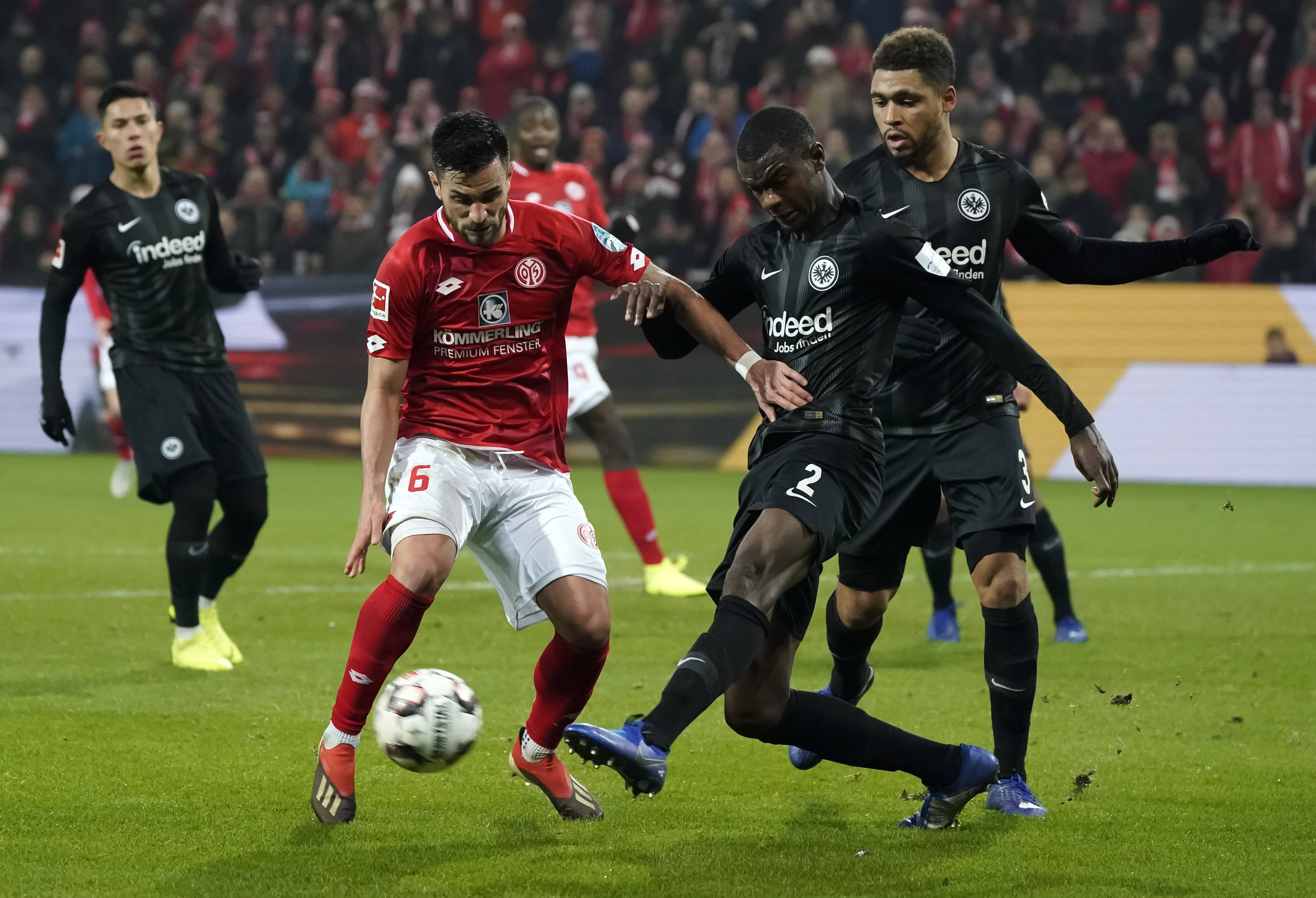 集结日萨克拉门托国王调整名单以备法甲；外线爆发环节打磨；话题不断；纪律约束更严格 