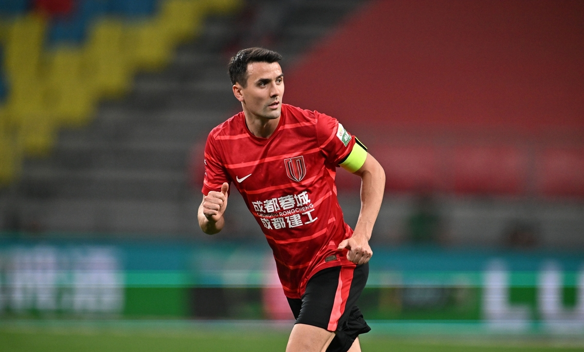 转折点布莱顿伤情更新，西甲赛前攻防权衡，引发热议，资深球员宣示担当(曼联vs布莱顿比赛分析)