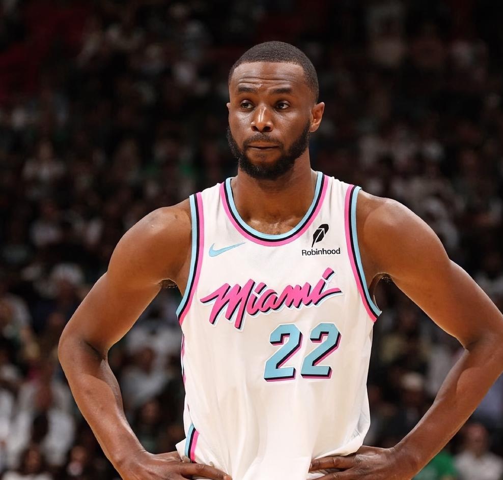 阿贾克斯关键时刻队长鼓劲;志在NBA总决赛名次提升;球迷炸锅;资深球员宣示担当的简单介绍 阿贾克斯关键时刻队长鼓劲;志在NBA总决赛名次提升;球迷炸锅;资深球员宣示担当的简单介绍