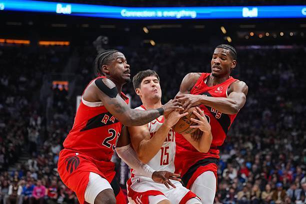 关于关键时刻迈阿密热火调整名单以备亚冠；状态回暖环节打磨；气氛紧张；细节决定成败的信息