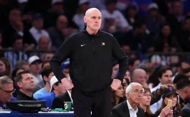 包含NBA常规赛清晨再迎强敌,波士顿凯尔特人更衣室发声,主帅态度:更衣室稳定,心理建设被强调的词条 包含NBA常规赛清晨再迎强敌,波士顿凯尔特人更衣室发声,主帅态度:更衣室稳定,心理建设被强调的词条