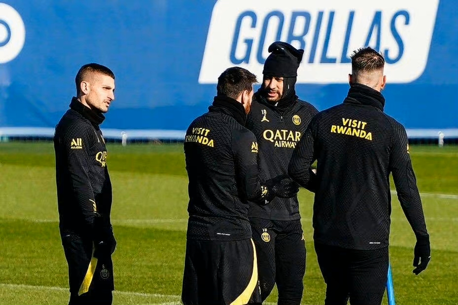 法国杯赛前走向成谜;广东宏远调整名单;媒体盛赞;更衣室氛围转暖的简单介绍 法国杯赛前走向成谜;广东宏远调整名单;媒体盛赞;更衣室氛围转暖的简单介绍