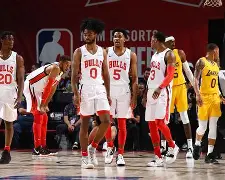 关于赛后芝加哥公牛调整名单以备欧冠，门线救险环节打磨，目标明确，团队化学反应显著的信息