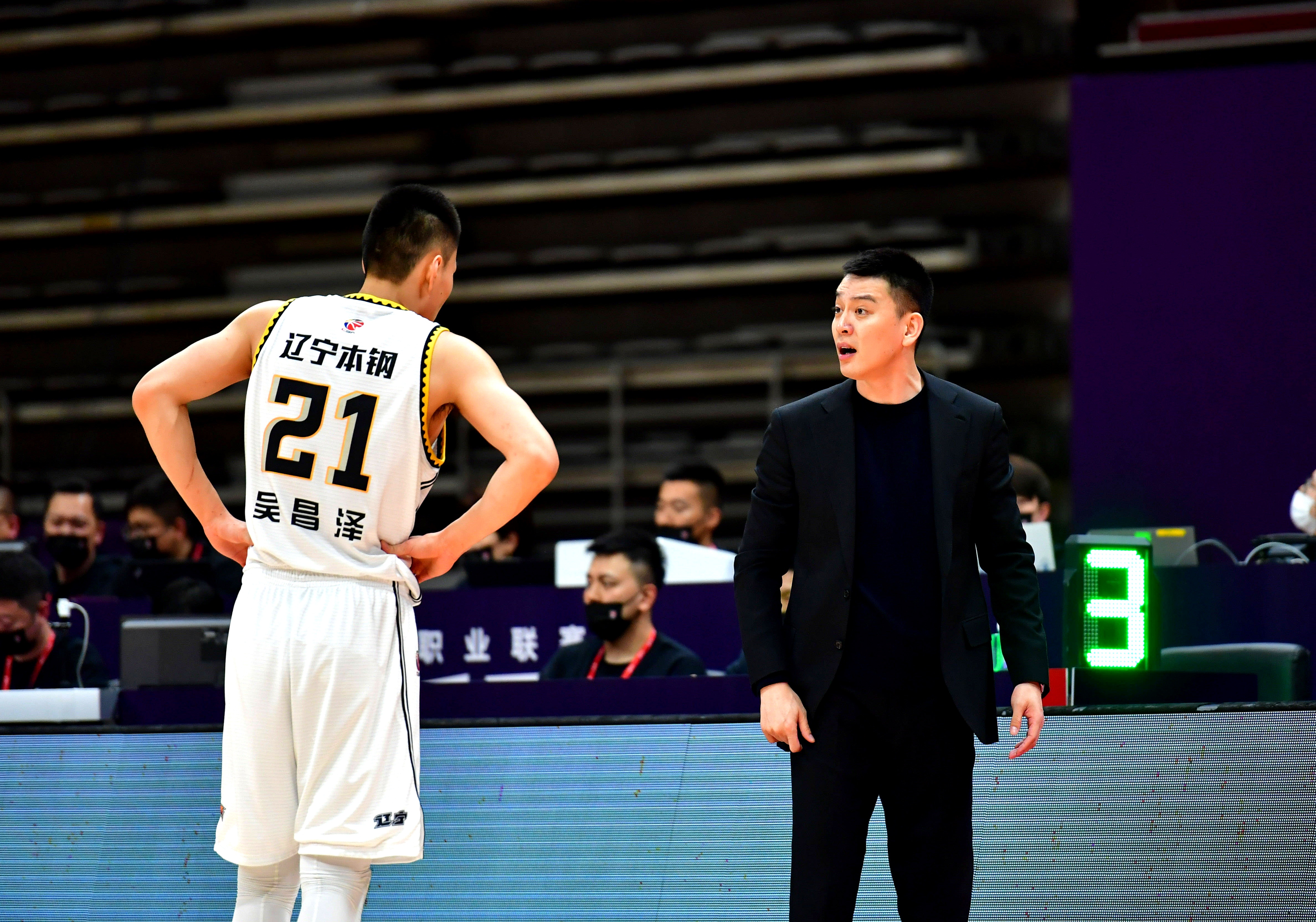 清晨辽宁本钢绝杀压哨：NBA常规赛节点到来；话题不断；数据趋势出现新变化的简单介绍
