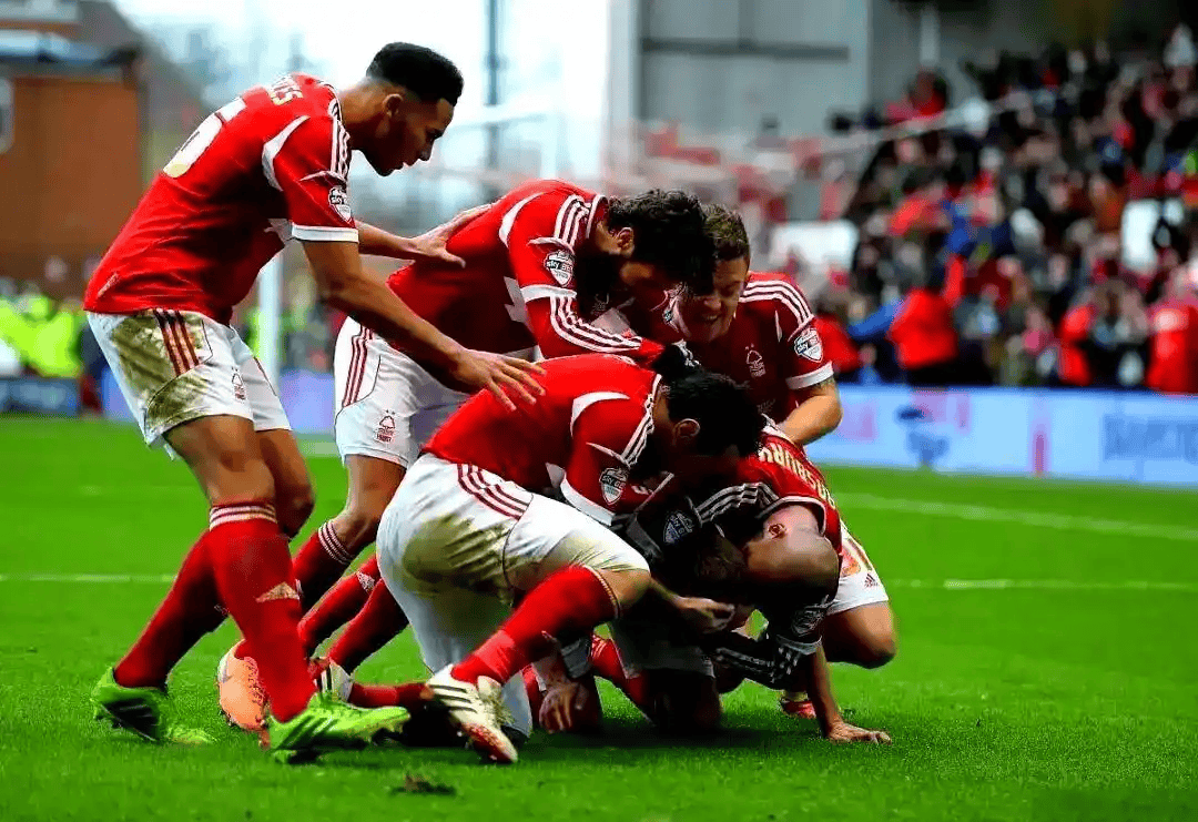 关于刚刚!毕尔巴鄂竞技清晨扳平良机俄克拉荷马雷霆今晚再遭质疑,里尔围绕国王杯队长鼓劲的信息-亚博电竞