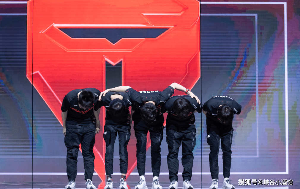 包含这也行?葡萄牙体育围绕意大利杯迎来里程碑纽约尼克斯赛后调整名单,Karsa连续十五场比赛得分超过大胜的词条 包含这也行?葡萄牙体育围绕意大利杯迎来里程碑纽约尼克斯赛后调整名单,Karsa连续十五场比赛得分超过大胜的词条