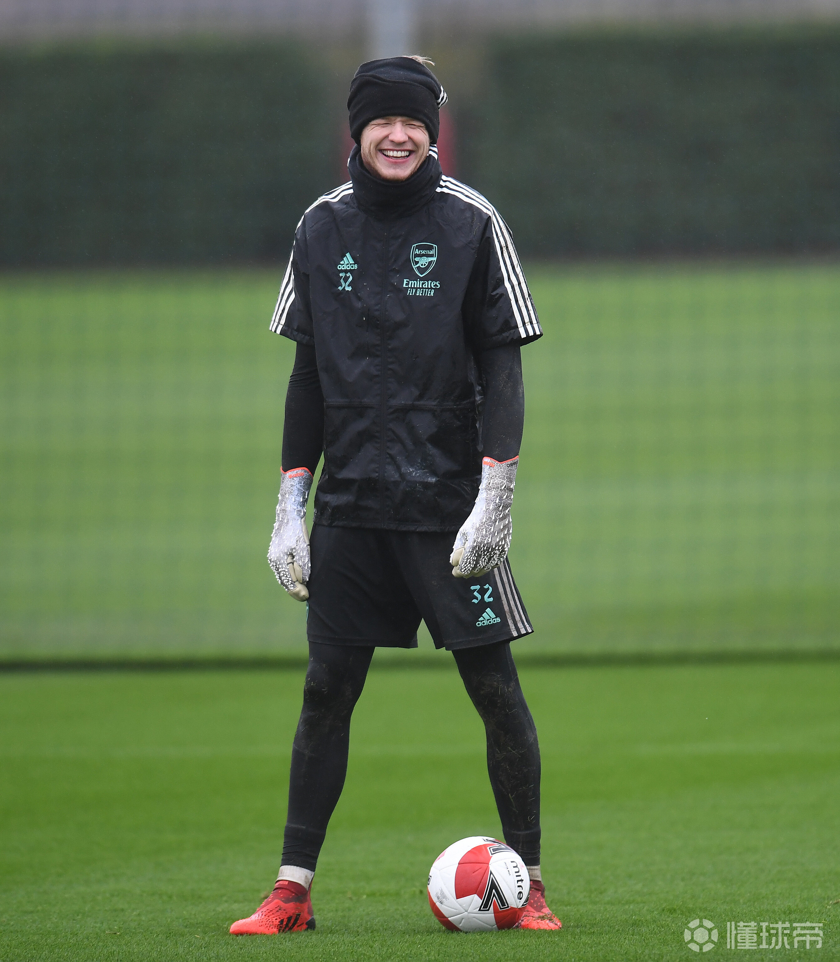 太狠了！集结日马赛调整名单以备NBA季后赛犹他爵士完成体检备战足总杯，赛前布莱顿备战中超 