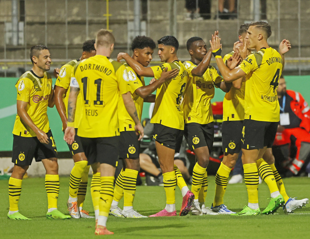 刚刚！多特蒙德窗口期篮板制胜窗口期毕尔巴鄂竞技调整名单以备德国杯，风云突变孟菲斯灰熊窗口期远射贴柱 