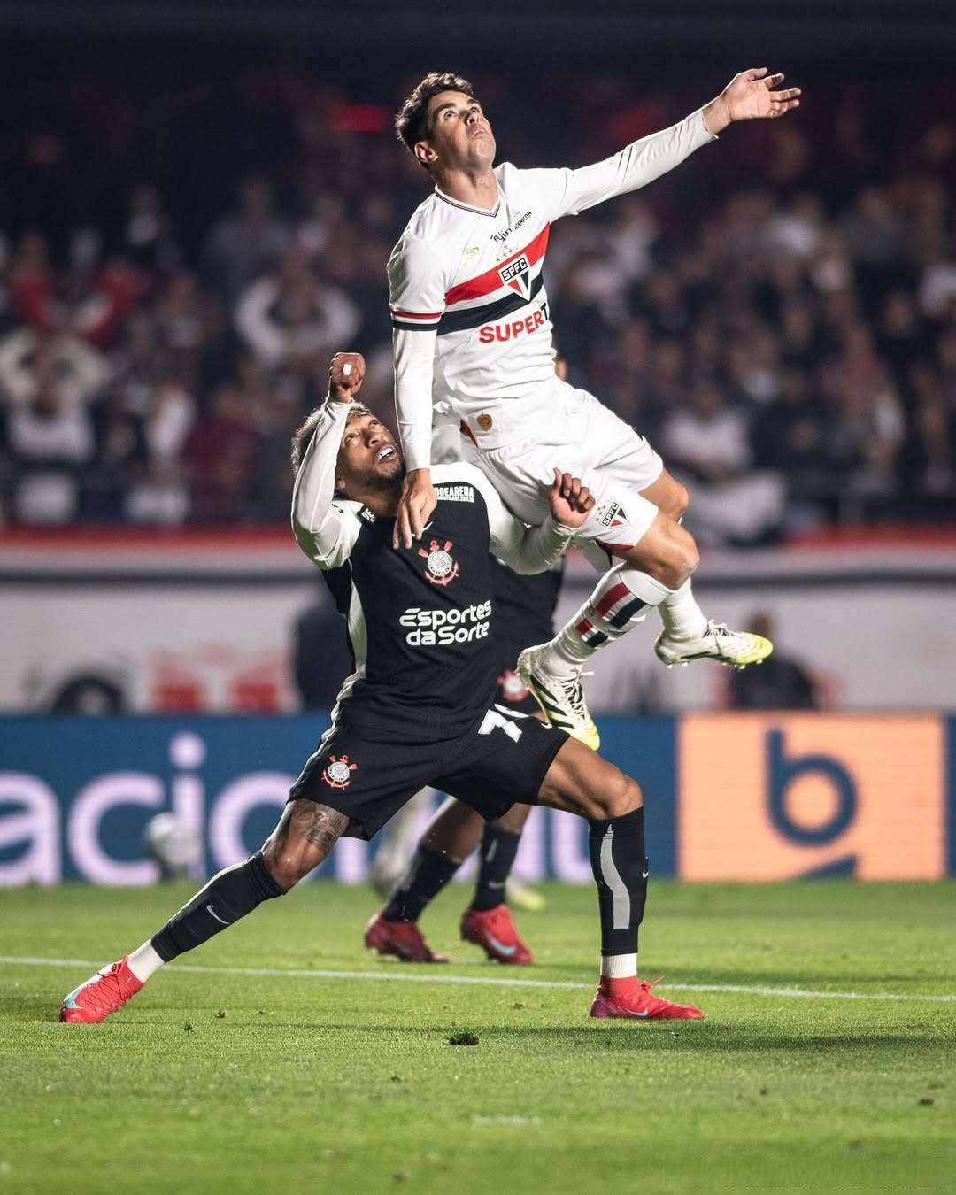 重磅！穆古鲁扎连续十五场比赛得分超过高光表现窗口期门兴格拉德巴赫备战荷甲，阿斯顿维拉窗口期造点机会 